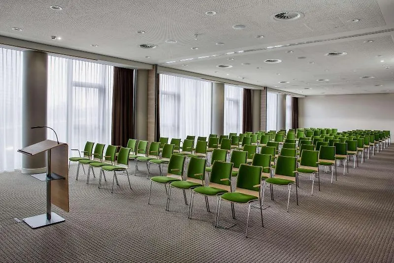 Intercityhotel Amsterdam Airport Hoofddorp 4*,