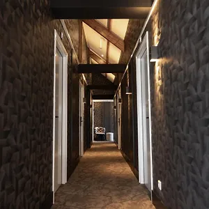 Twenty-three Amsterdam Airport **** Hoofddorp